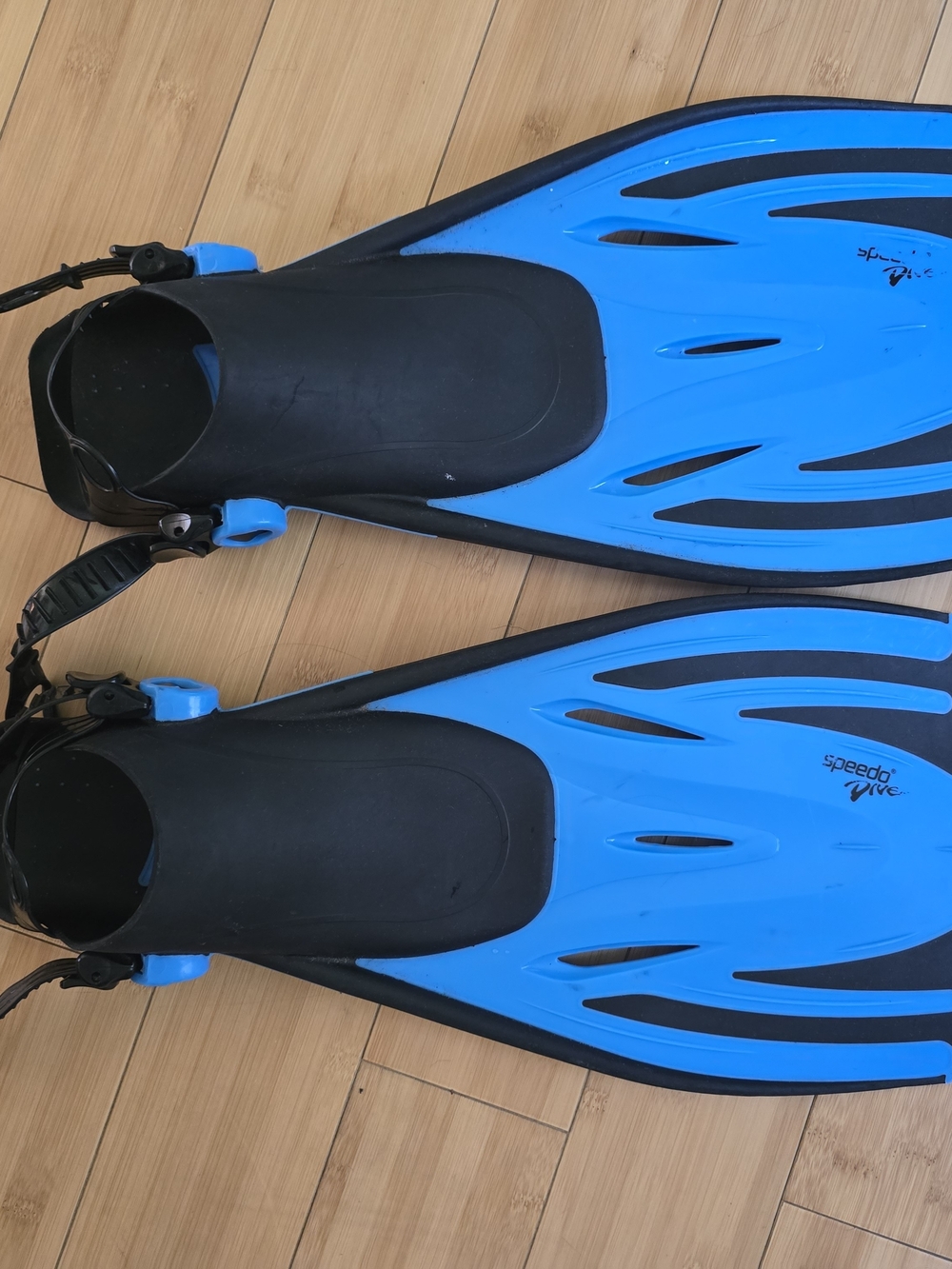 Swim fins - not swimwear